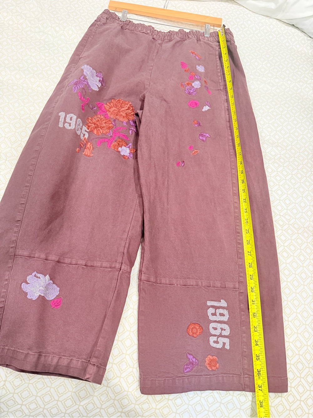 Anthropologie Wide-Leg Floral Embroidered Pants burgundy - Picture 5 of 10